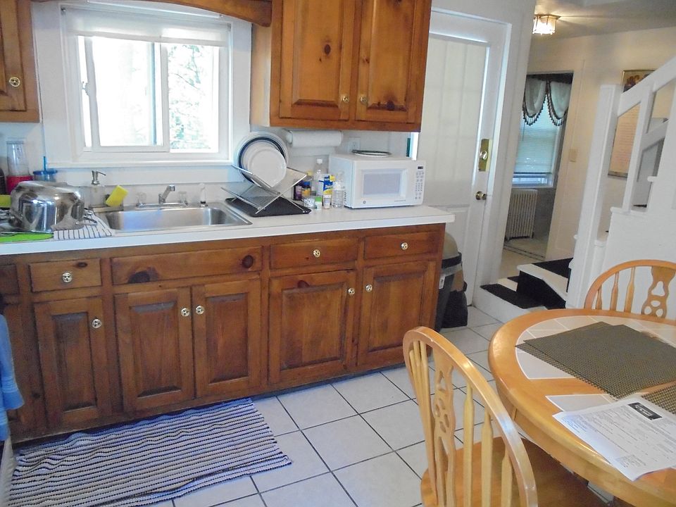 1st image of 16 Union St