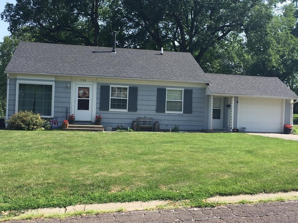 732 W Thompson St, Maryville, MO 64468 Zillow