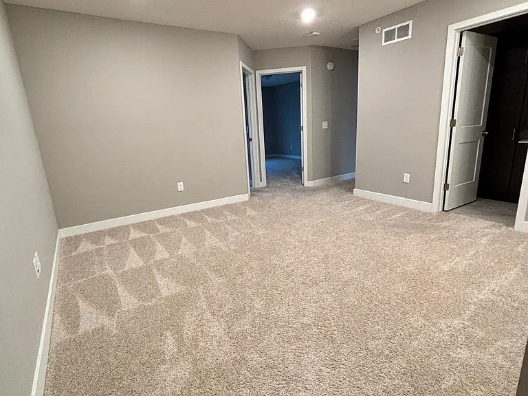 7219 Elmo Ct — Photo 21