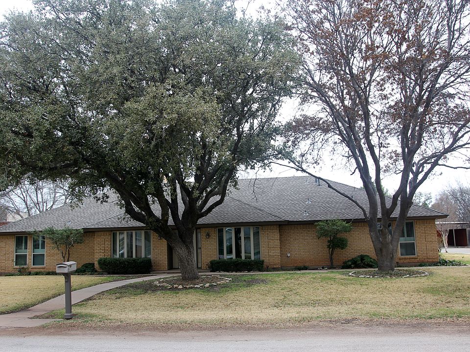 1st image of 26 Green Bay Cir