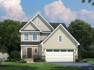 175 Cresting Rd, Fairborn, OH 45324