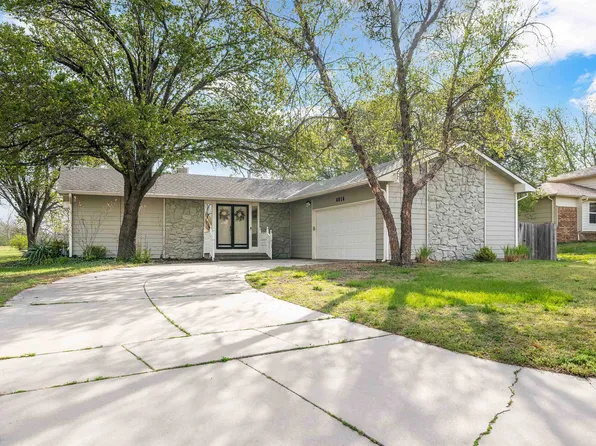 6918 E Rushwood Cir, Wichita, KS 67226