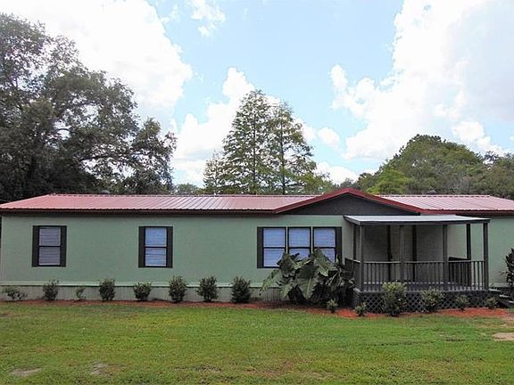 Front of home showing front porch