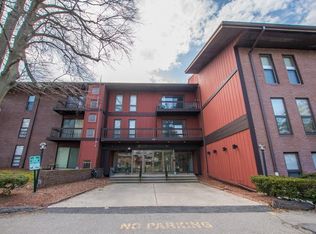 170 Highland St APT 215A, Taunton, MA 02780
