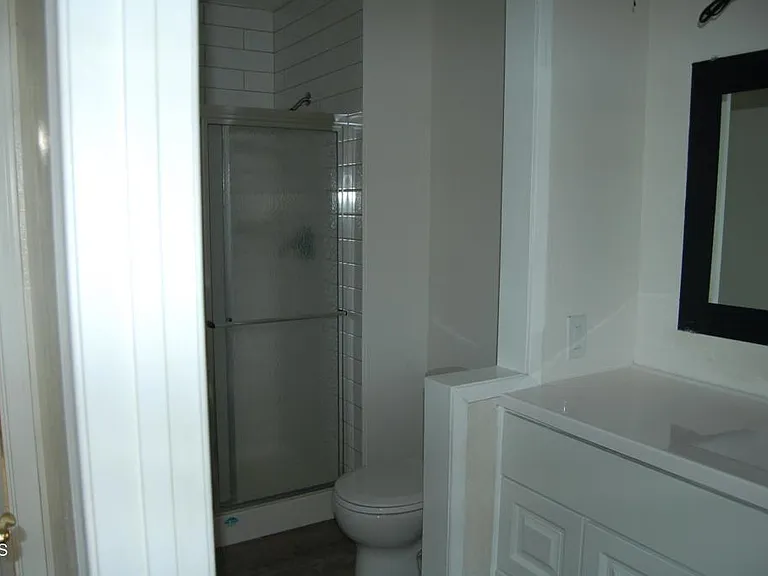 896 Creekside Cir — Photo 9