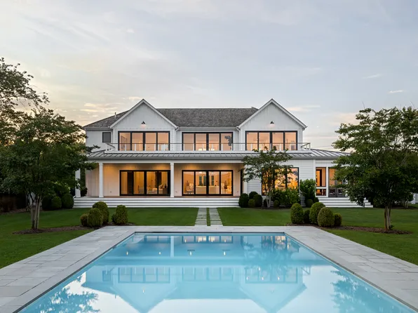 https://photos.zillowstatic.com/fp/88650fea3cada8cf29e28606aa355b31-p_e.webp