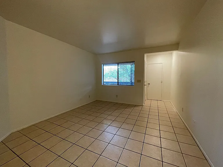 8080 E Speedway Blvd #304 — Photo 5