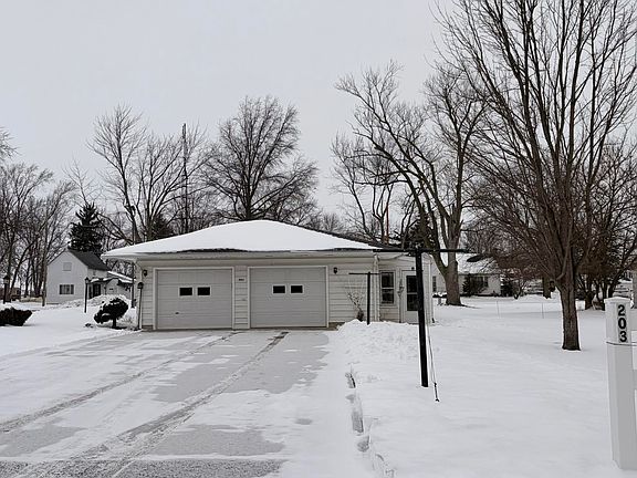 2nd image of 203 W Rice St