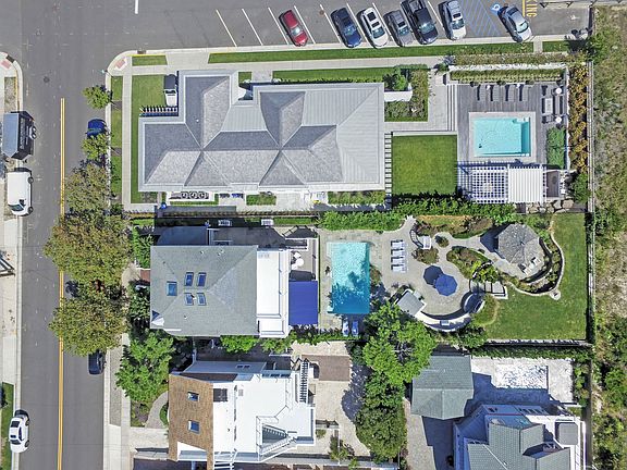 2nd image of 8808 1st Ave