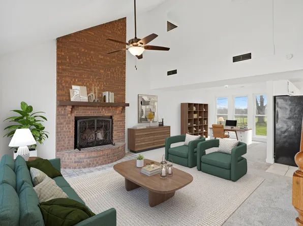 4800 W Baxter Ct, Columbia, MO 65203