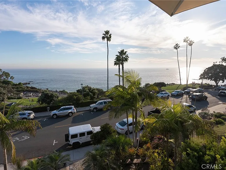 558 Cliff Dr — Photo 22