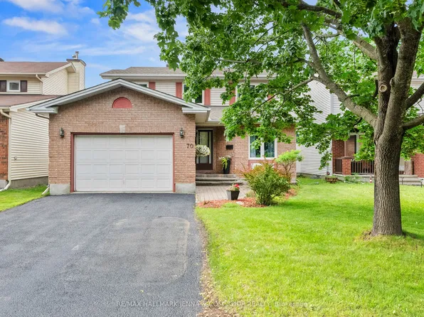 70 Huntersfield Dr, Ottawa, ON K1T 3L7