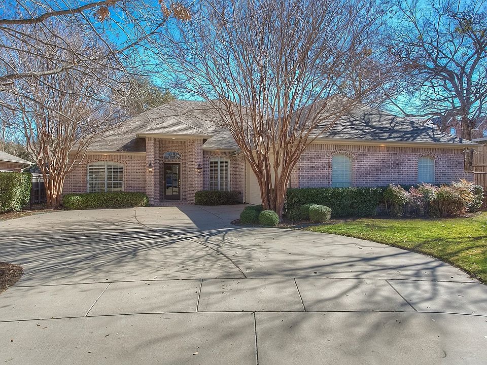 1st image of 3245 Riverwood Dr