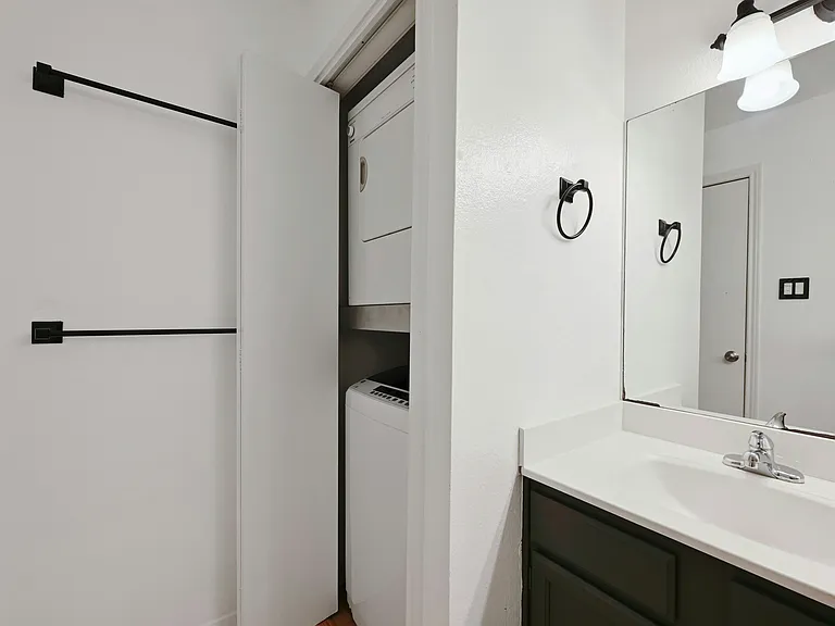 2450 Wickersham Ln #710 — Photo 15