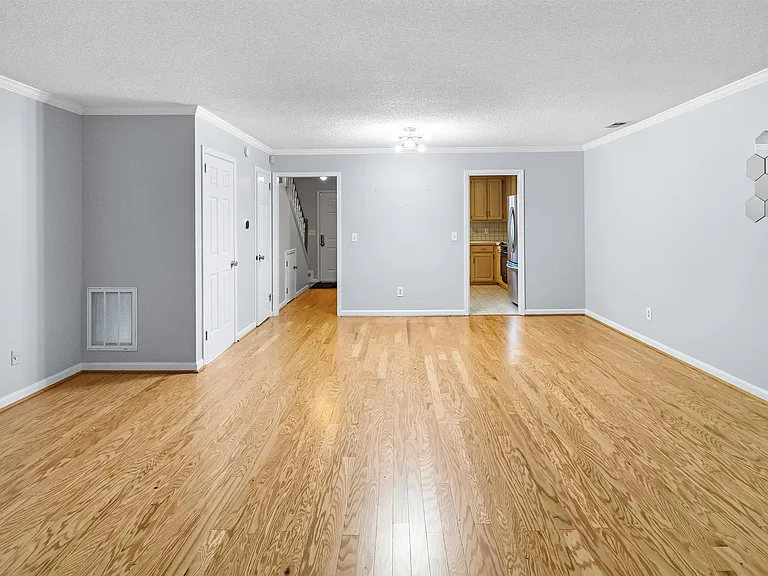 3416 Wisterwood Ln — Photo 10