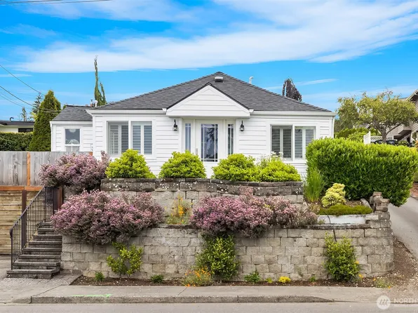 103 8th Avenue S, Edmonds, WA 98020