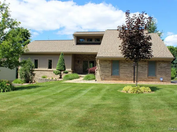 6739 Longhurst Dr, Clarkston, MI 48346