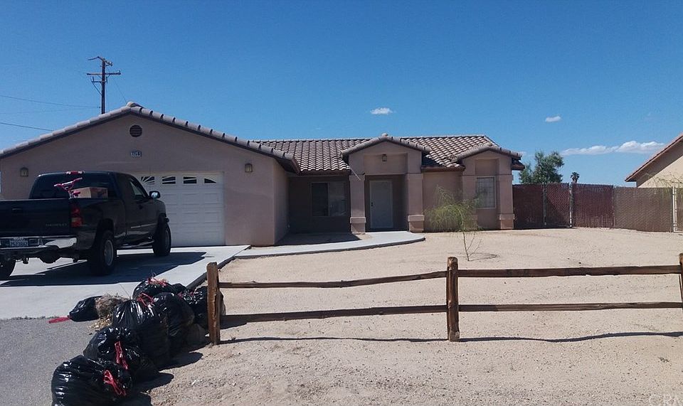 1st image of 72510 Sunnyslope Dr