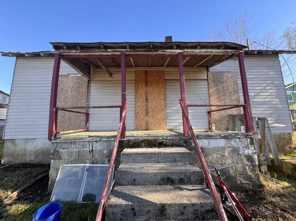 221 Norfolk Ave, Bristol, VA 24201