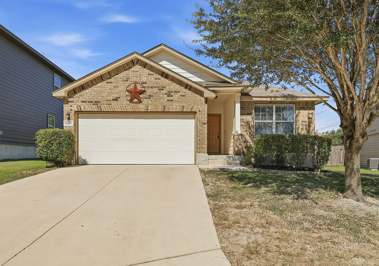 Carpet-Free Home with Granite Countertops & Luxury-Style Primary Suite — Photo 1