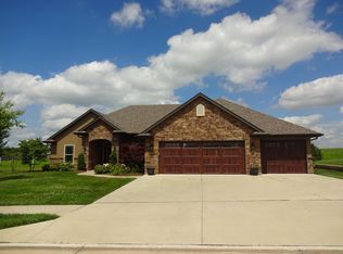 2714 Rutherford Dr, Columbia, MO 65201