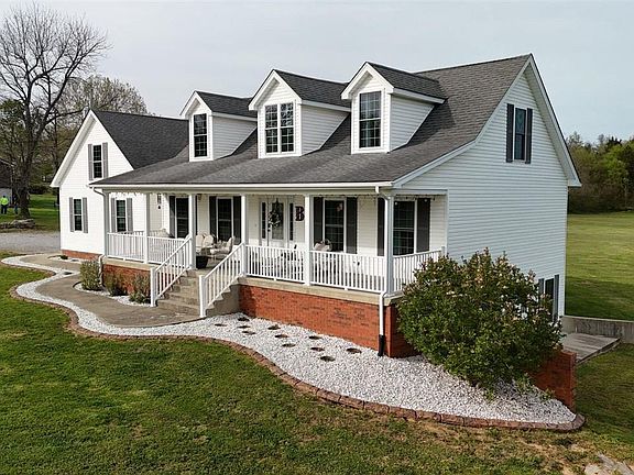 4th image of 300 Blair Rd