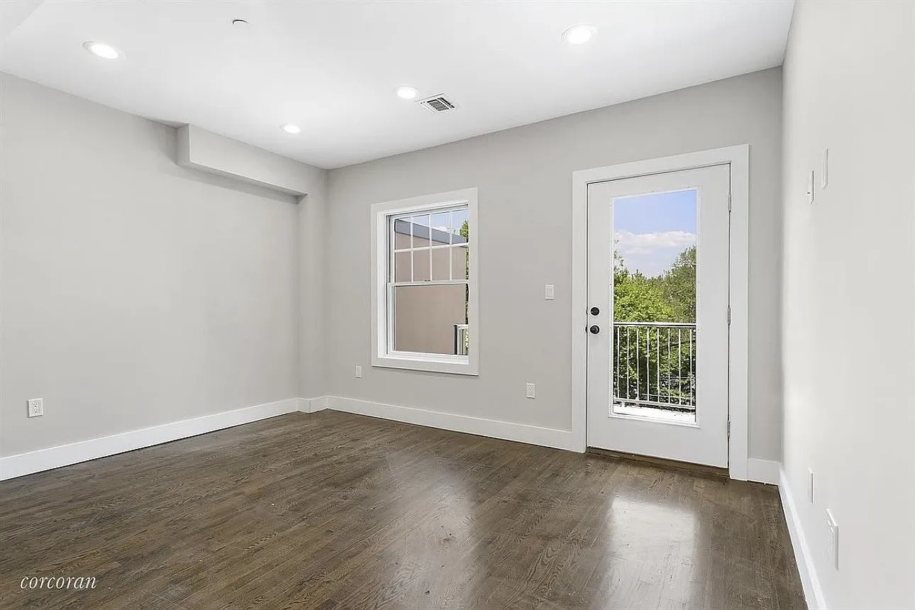 101 Norman Avenue — Photo 4