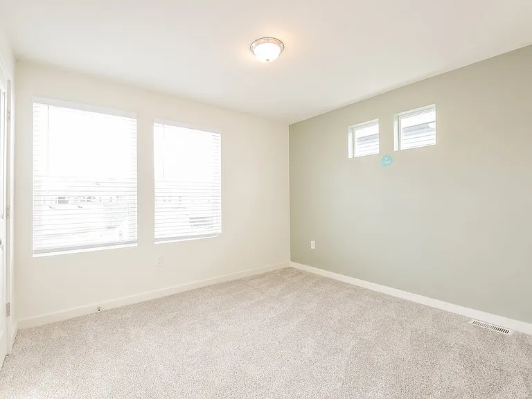18600 E 47th Pl — Photo 12