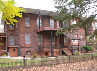 1637 Iowa Street #FL 2ND, Dubuque, IA 52001