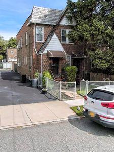 8017 Cowles Court, Middle Village, NY, 11379
