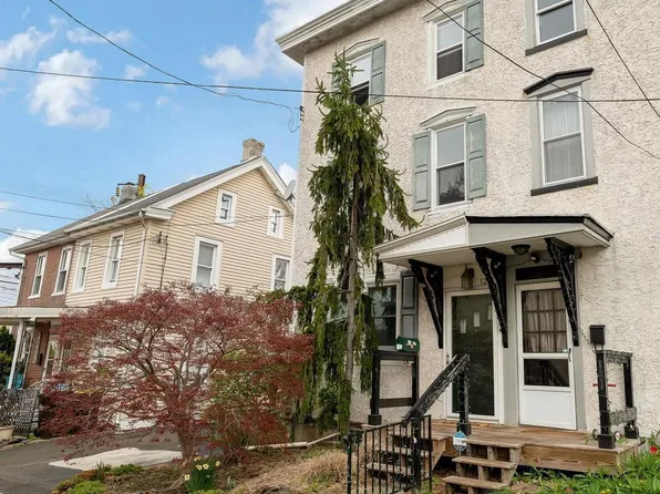 125 S 3rd St, North Wales, PA 19454