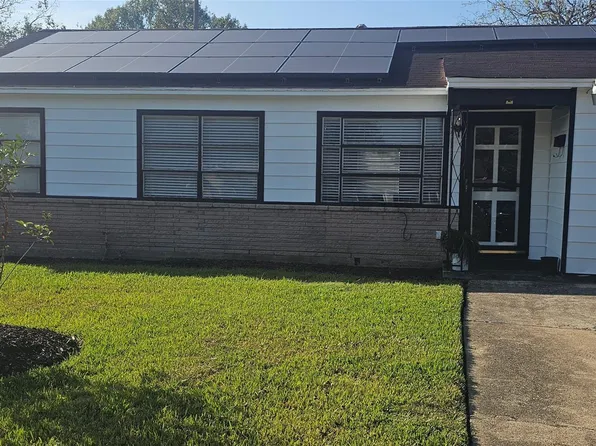 10510 Sierra Dr, Houston, TX 77051