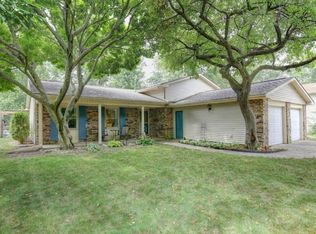 405 E McHenry St, Urbana, IL