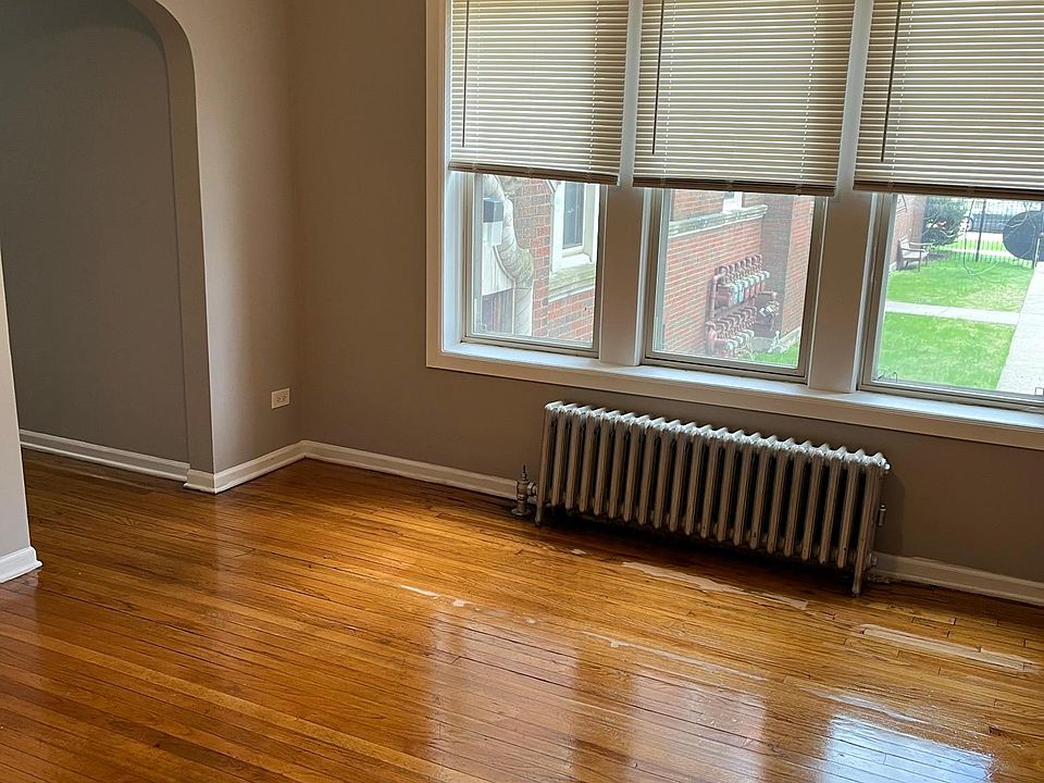 1st image of 7933 S Woodlawn Ave