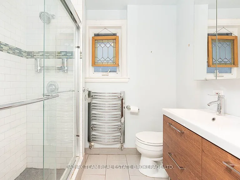 94 Woodside Ave — Photo 22