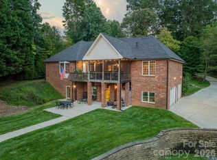 7545 Rabbit Cir, Denver, NC 28037
