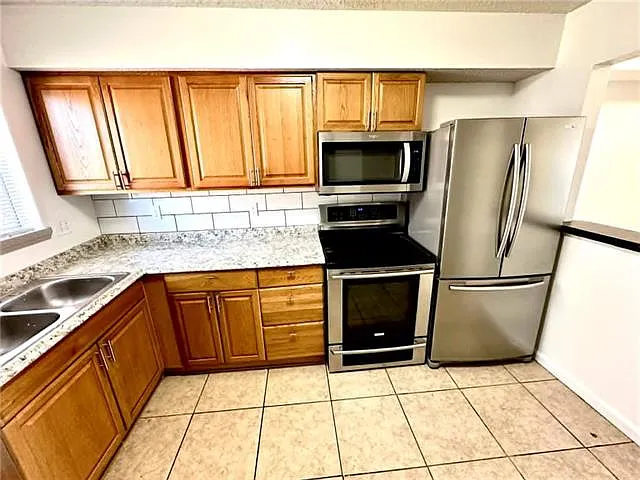 1308 Cartier Dr #B — Photo 10