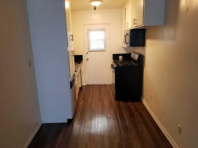 Fruitland Dr — Photo 11