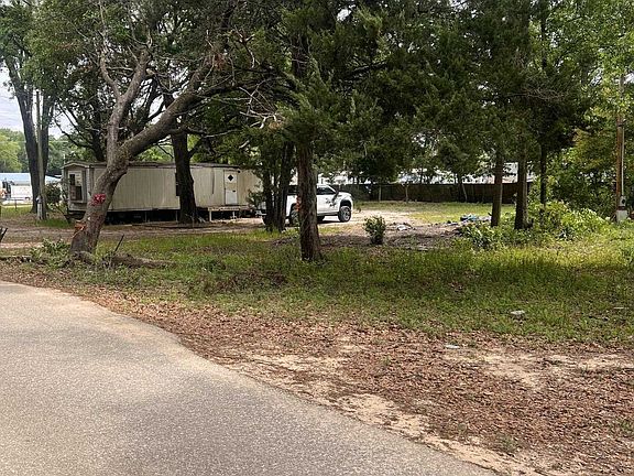 2nd image of 7911 Moye Ln