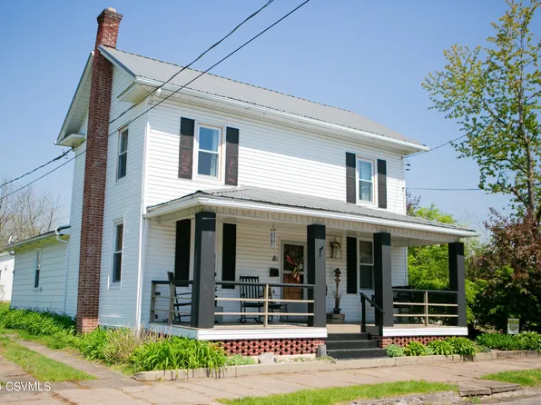 319 E 10th St, Berwick, PA 18603