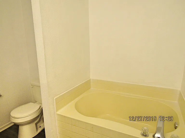 11347 Roundwood Ct — Photo 21