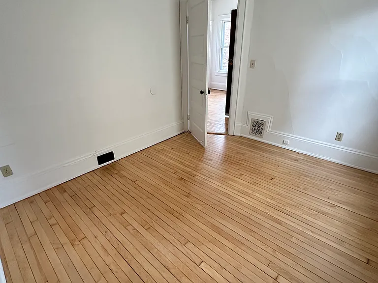 1522 N Farwell Ave #1522 — Photo 19
