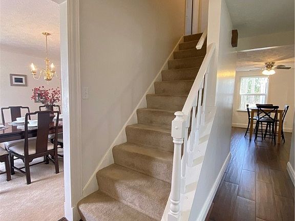 4th image of 1468 Woodhill Cir NE