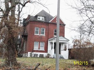 5724-5726 Cabanne Ave, Saint Louis, MO 63112