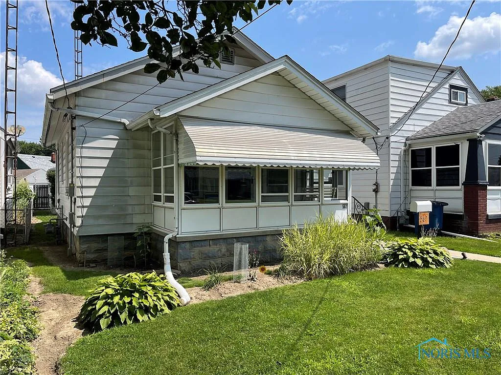 567 Dearborn Ave photo 1