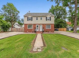 32 Davis St, Portsmouth, VA 23702