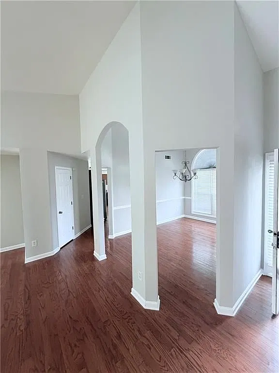 4 bed, 2.0 bath, 1851 sqft, $2,200 — Photo 4