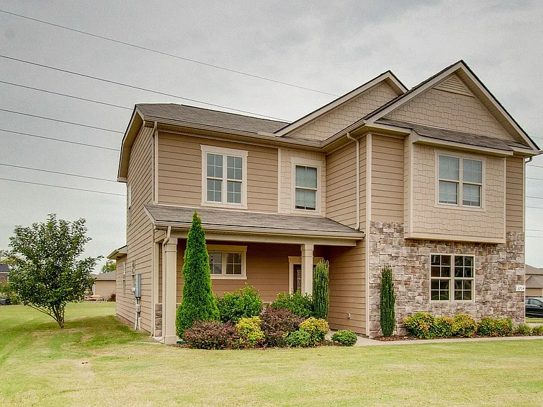3704 Jerry Anderson Dr — Photo 3