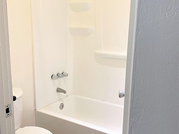 4th image of 5063 Clairemont Mesa Blvd Unit 1