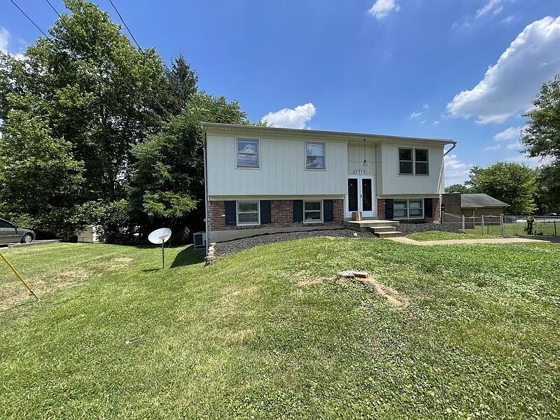1st image of 2519 Steeplechase Dr